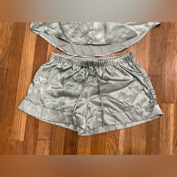 DB Bridal Satin Pajama set ***3 SETS*** - Picture 3 of 16